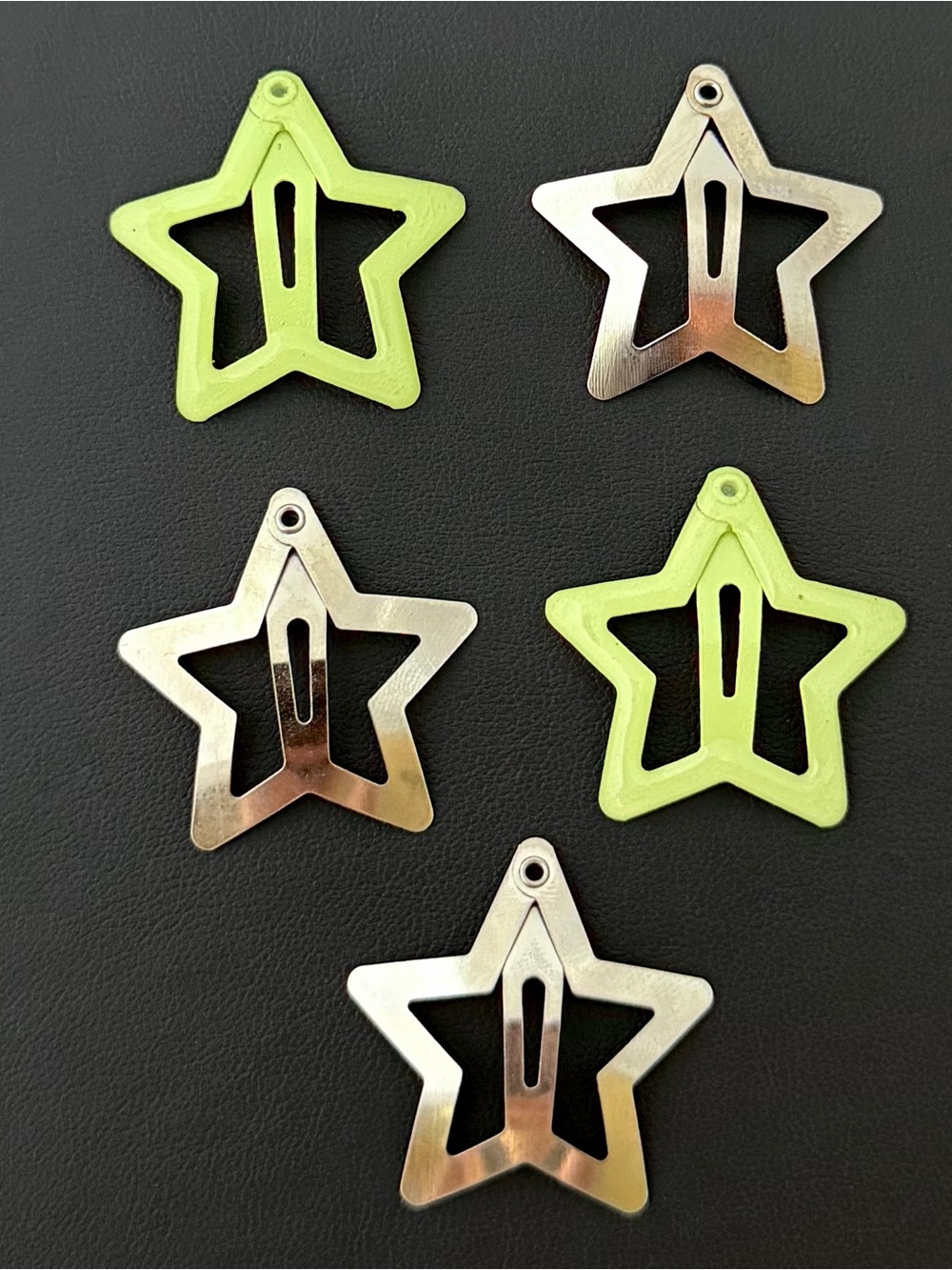 Goth Snap Metal Hair Clips Barrettes ~2 Glow in the Dark Yellow Stars, 3 Silver